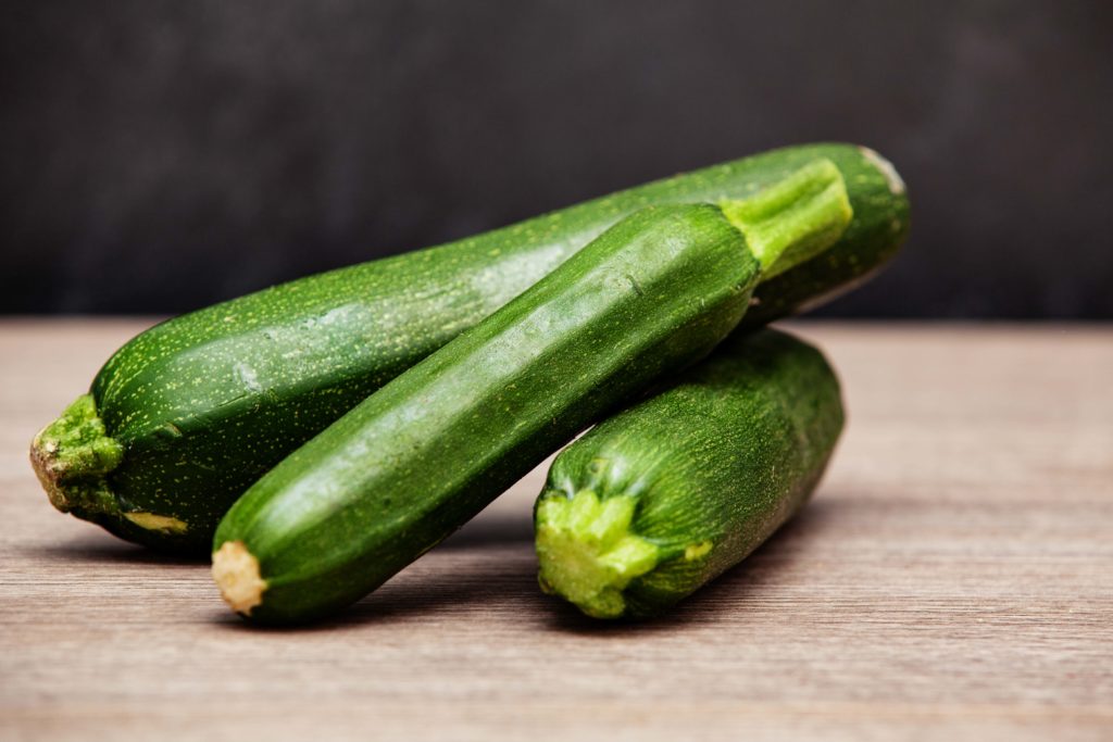 Crostino alle zucchine grigliate e grana