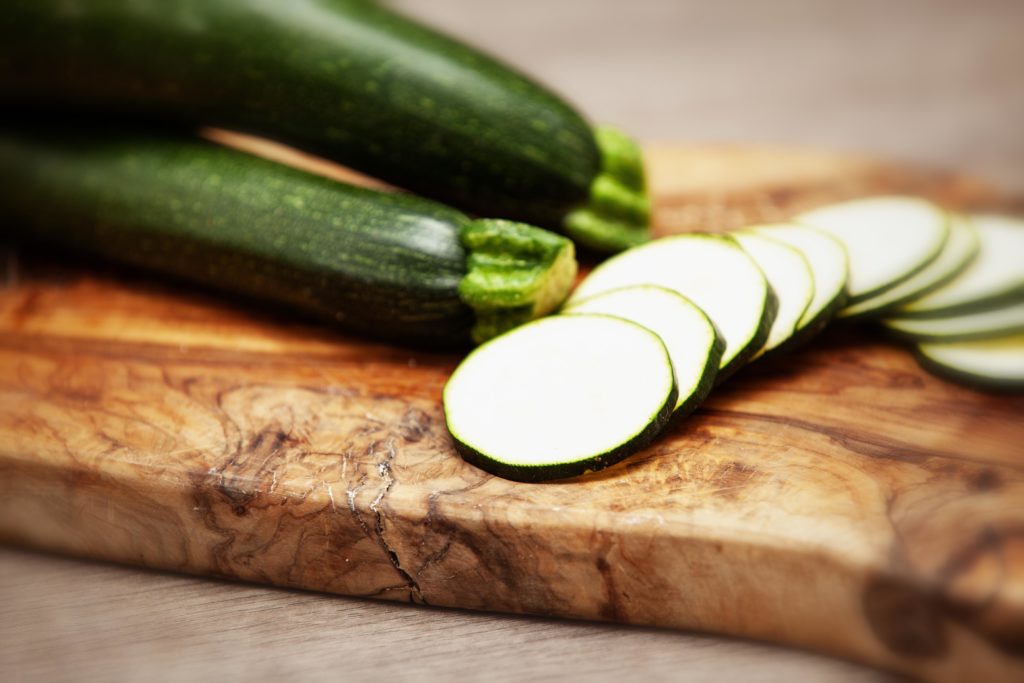 Quiche con zucchine, mozzarella e gamberetti