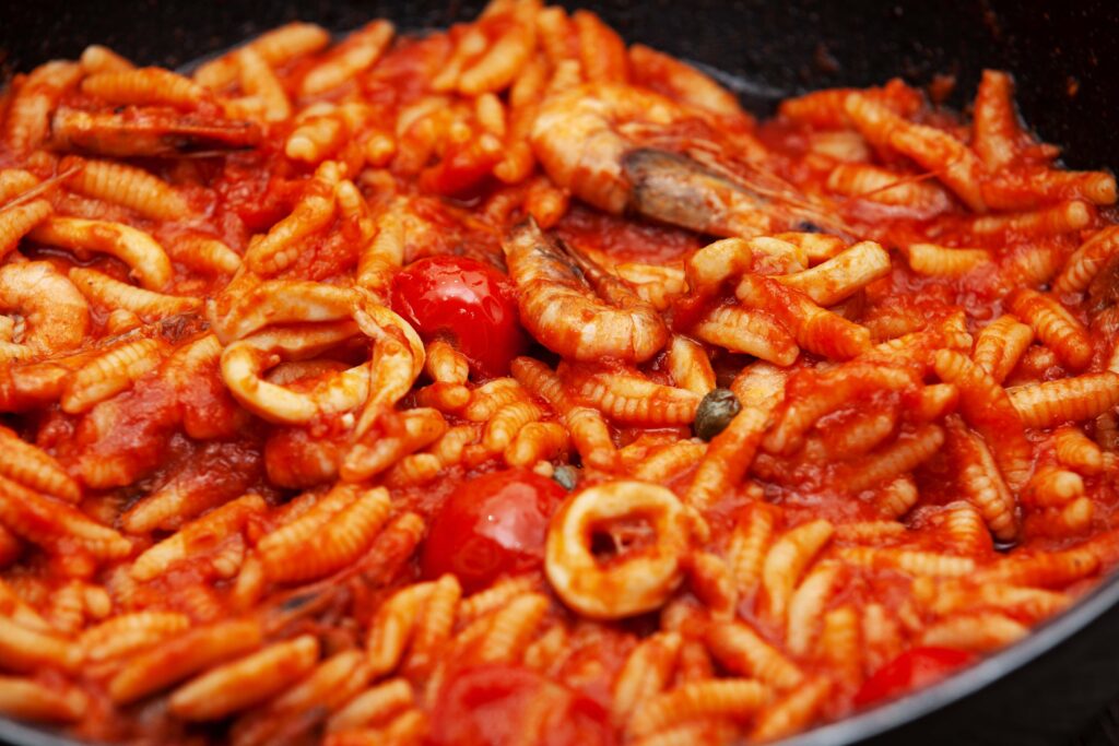 Gnocchetti sardi con gamberi e calamari - Padelle Volanti