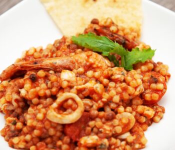 Fregola sarda al ragù di mare - Padelle Volanti