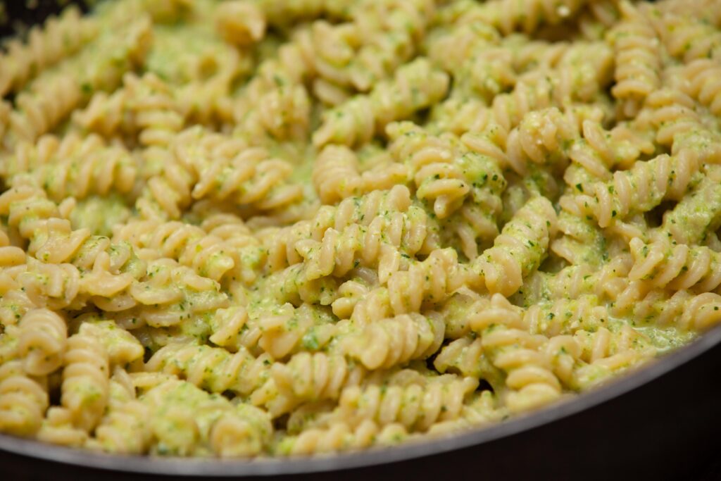 Fusilli al pesto di zucchine - Padelle Volanti