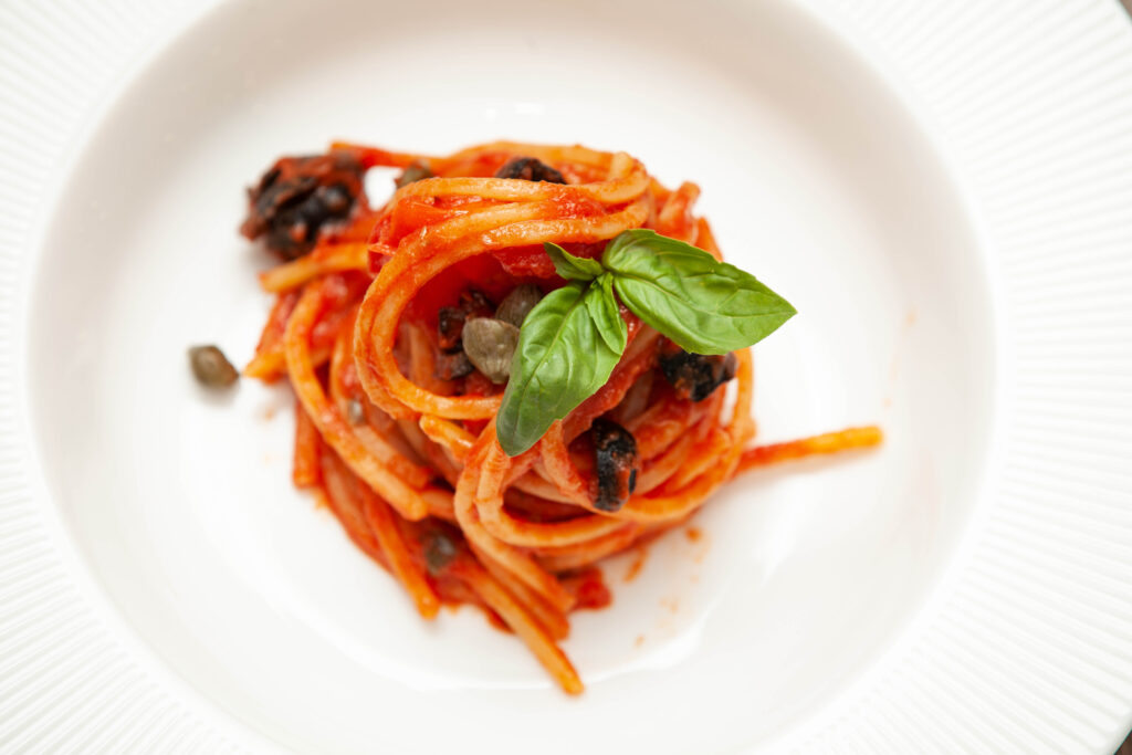 Spaghetti alla puttanesca - Padelle Volanti