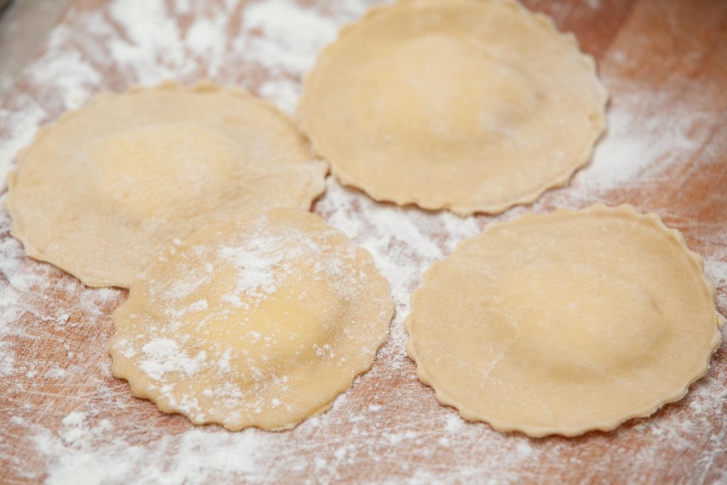 Ravioli al pesce spada fatti in casa - Padelle Volanti