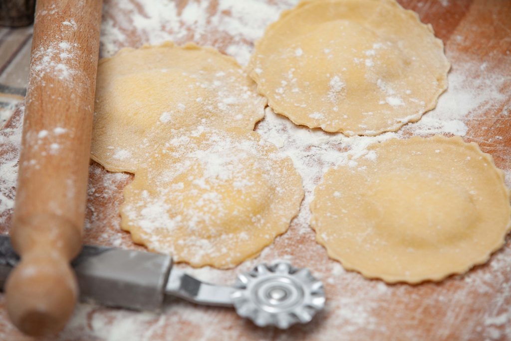 Ravioli al pesce spada fatti in casa - Padelle Volanti