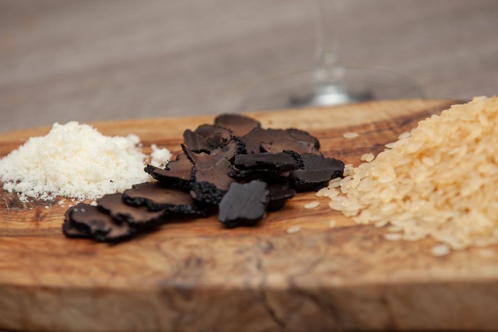 Risotto al prosecco e tartufo nero - Padelle Volanti