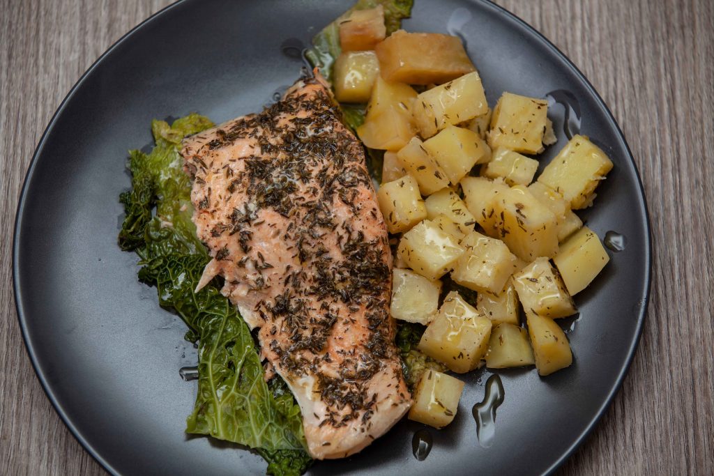 Salmone al vapore con patate - Padelle Volanti