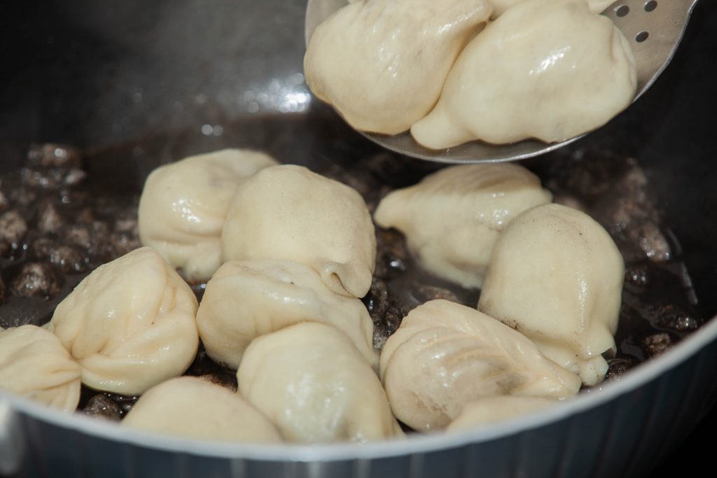 Culurgiones sardi al nero di seppia - Padelle Volanti